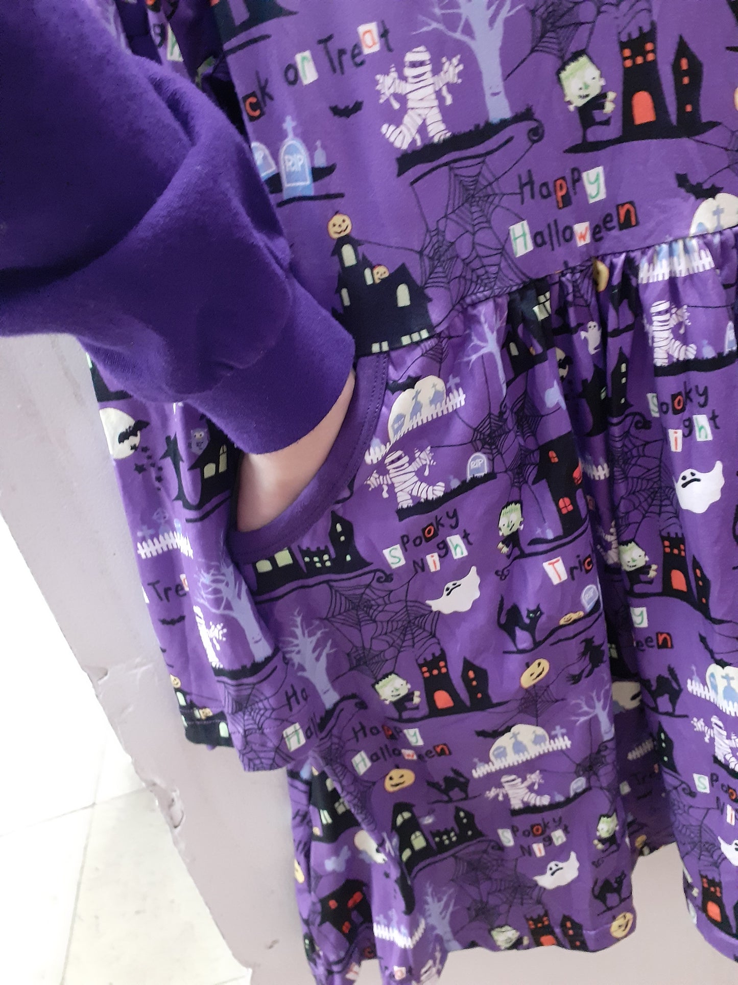 Halloween Dress Ghosts, Pumpkins cats and more